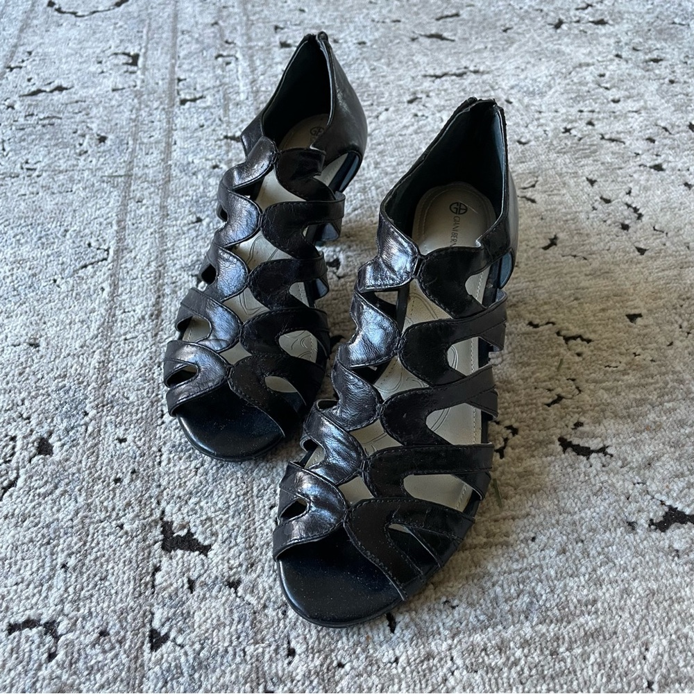 Giani Bernini Heels - Size 8